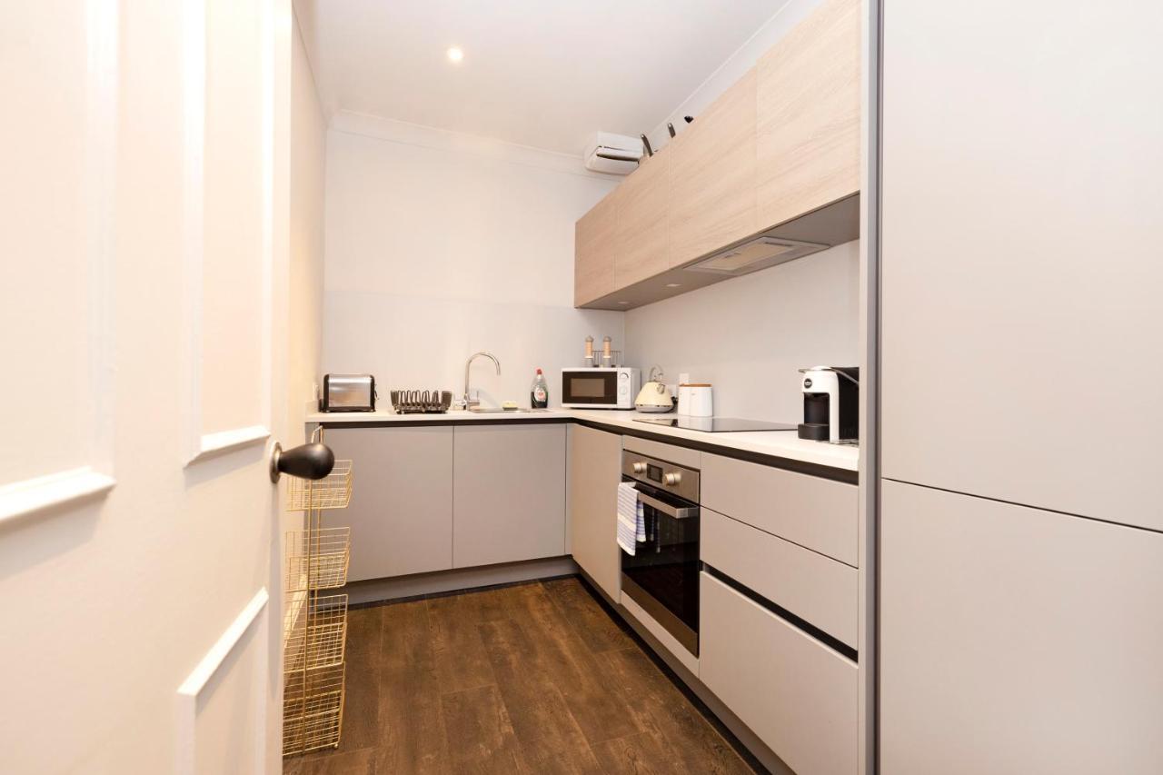 Joivy Sophisticated Apt Near Edinburgh Castle Exterior foto